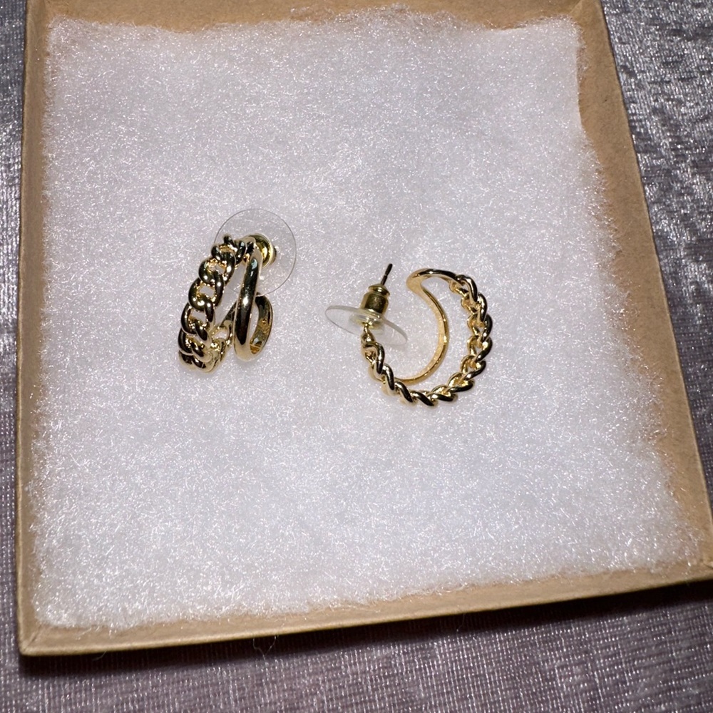 Gold Hoops - Picture 4 of 6